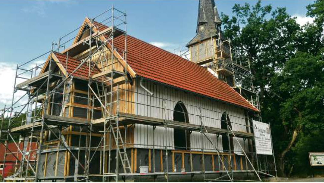 Neue Farben für Elends Holzkirche